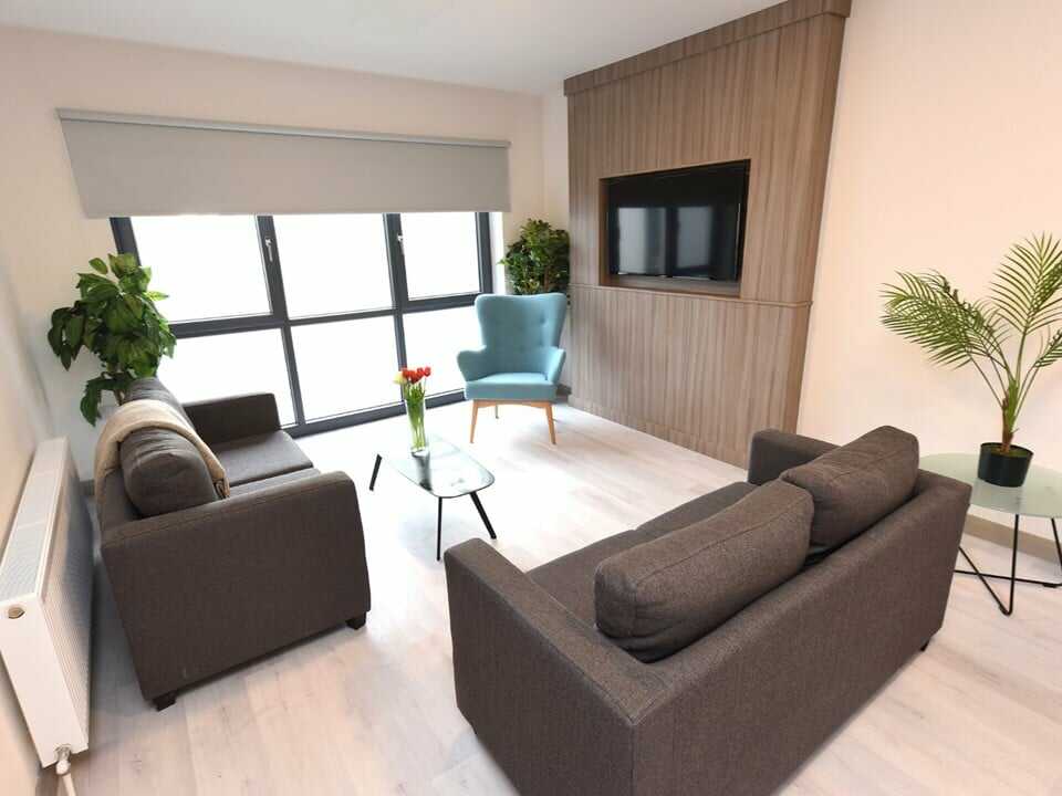Cork ubytování melbourn-point-living-area_optimized